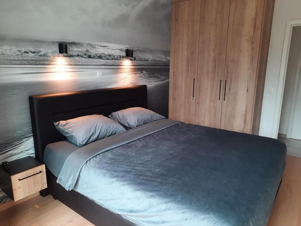 Lichtrijk En Comfortabel Hoekappartement Met Gratis Parking En Zeer Centraal Gelegen - Comme Chez Soi Ostend Exterior foto