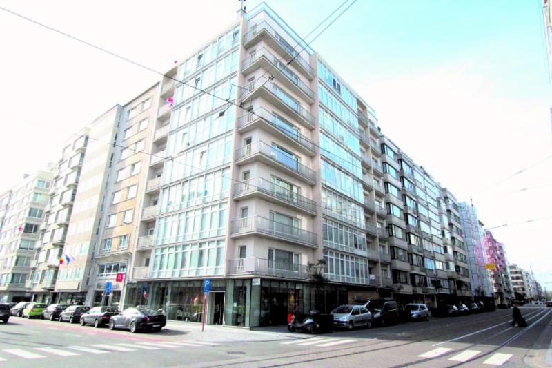 Lichtrijk En Comfortabel Hoekappartement Met Gratis Parking En Zeer Centraal Gelegen - Comme Chez Soi Ostend Exterior foto